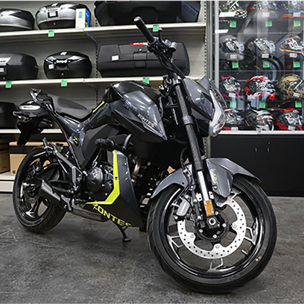 Z2 Naked E5 MelnDzelt. motocikls 